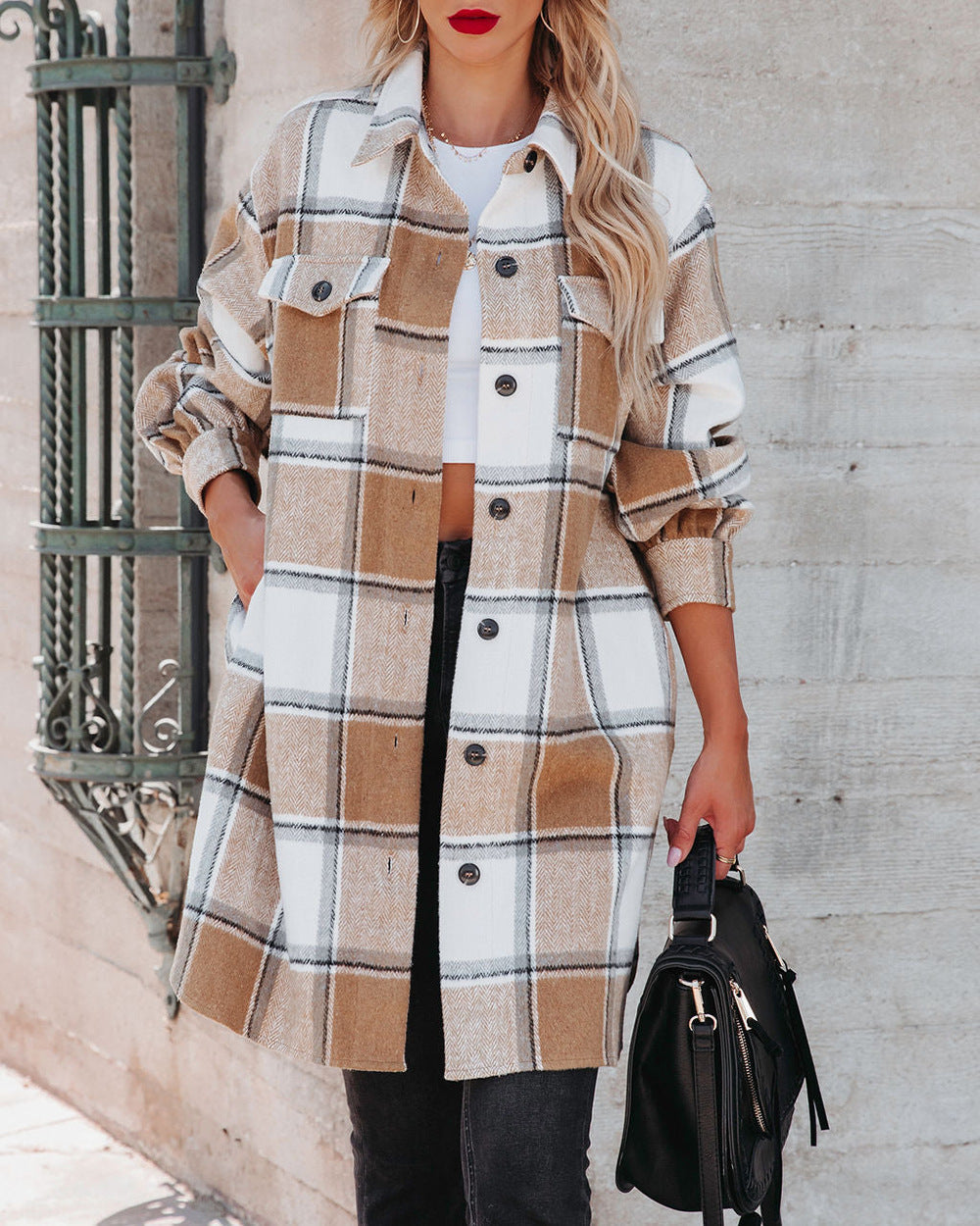 Haut long à carreaux, col chemise, ample, en laine pour femme – Collection hiver
