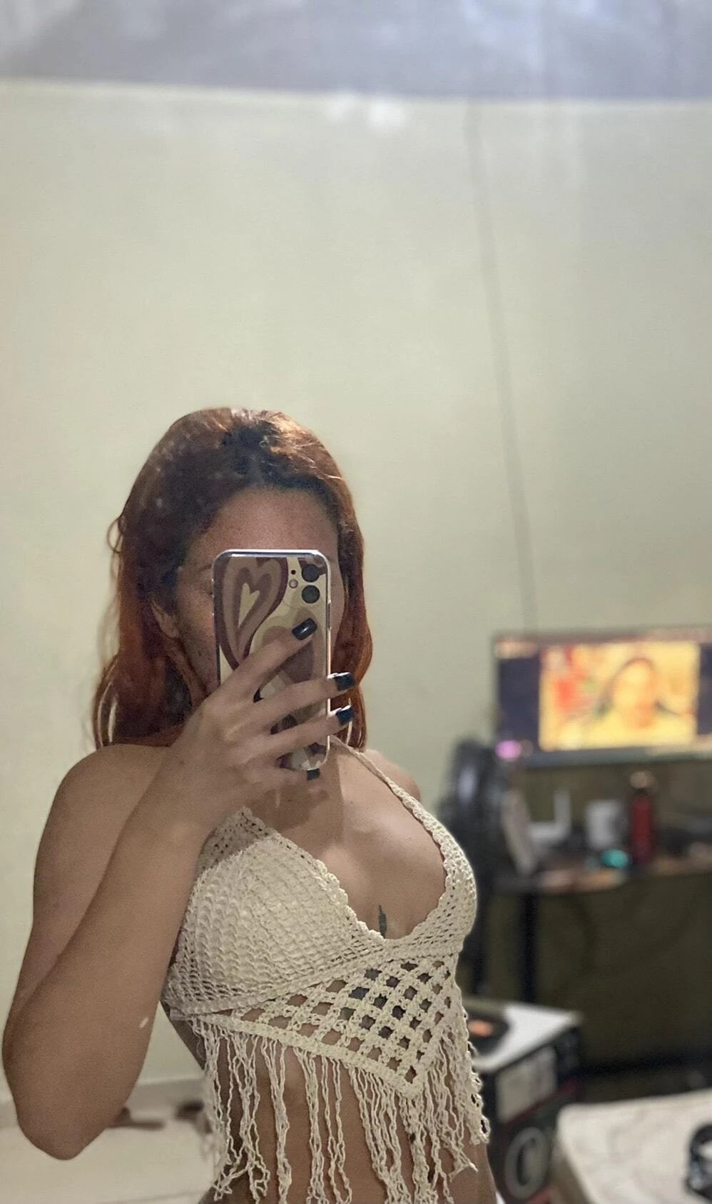 Haut court sexy à franges en crochet solide pour femmes, idéal pour les vacances d'été.