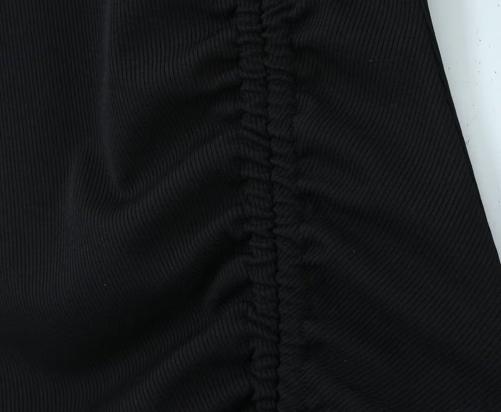 Damenbekleidung Frühling Sexy hohle Kordelzug-Spitzenstrickkleid Hüftkleid