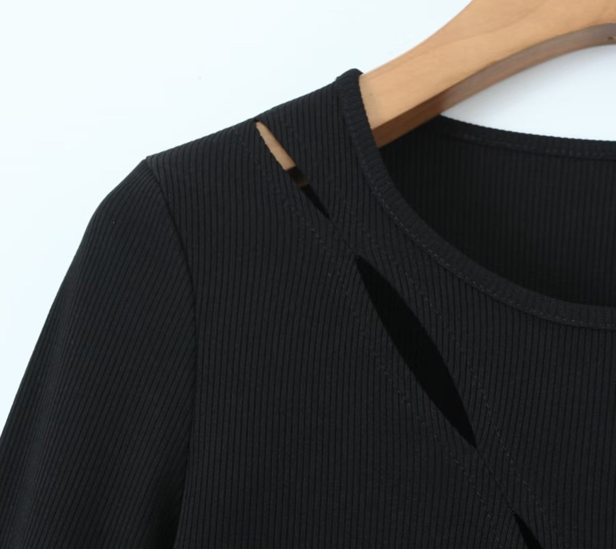 Damenbekleidung Frühling Sexy hohle Kordelzug-Spitzenstrickkleid Hüftkleid
