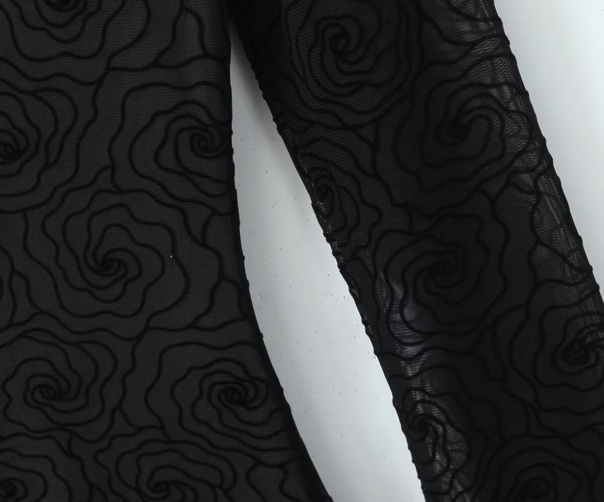 Sexy rein schwarzes florales Linien-Rundhals-Langarm-A-Linien-Kleid für Damen – schmal geschnitten, tailliert, kurzes Kleid, figurbetont