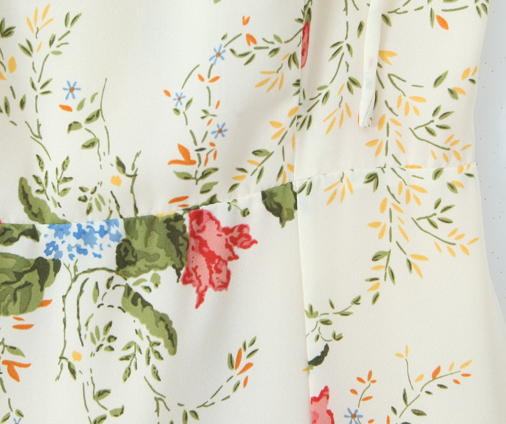 Sommer Damen Blumen Kleines Blumenmuster Schmal geschnittenes Kleid mit großen Trägern