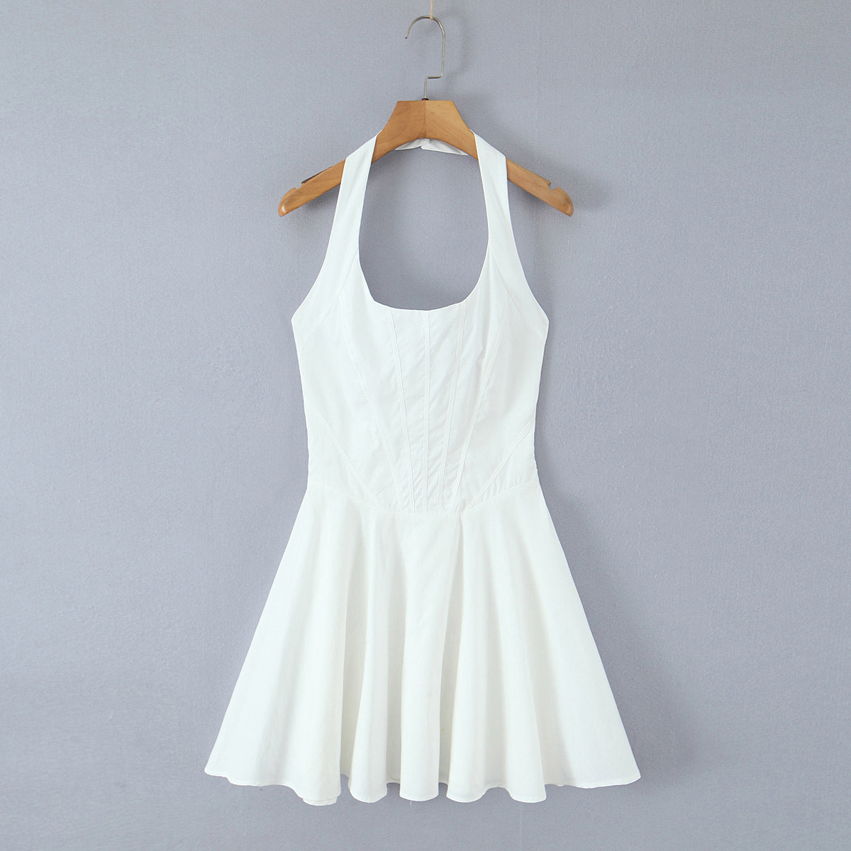 Robe dos nu simple, élégante et sexy, couleur unie verte, taille ajustée pour l'été