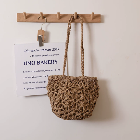 Hohle Ausgeschnittene Blumen-Umhängetasche aus Stroh Sommer Handgemachte Strohtasche Gewebte Tasche Urlaub Strandtasche Damen Tasche