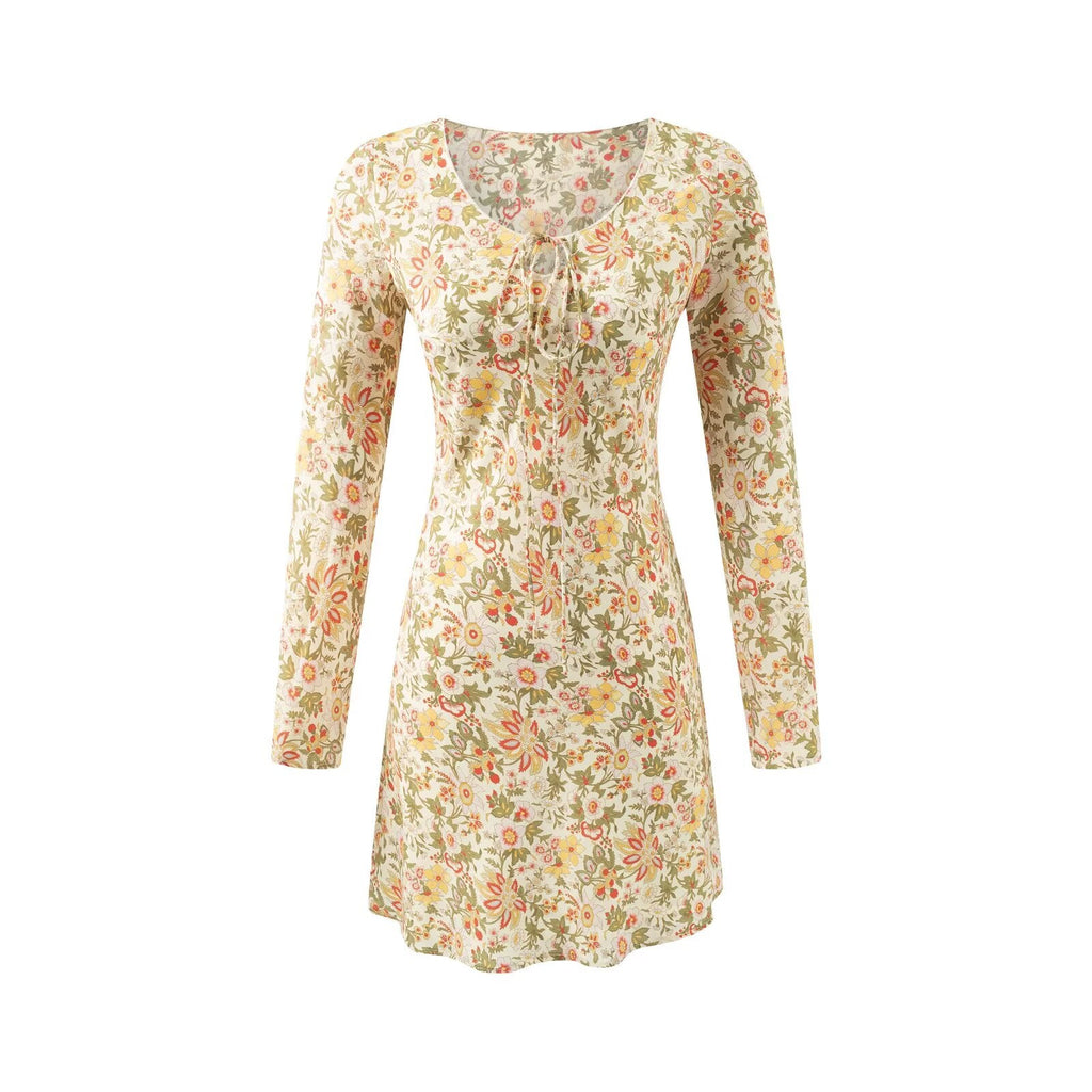 Robe d'été décontractée et élégante à imprimé floral, col en V et manches longues.