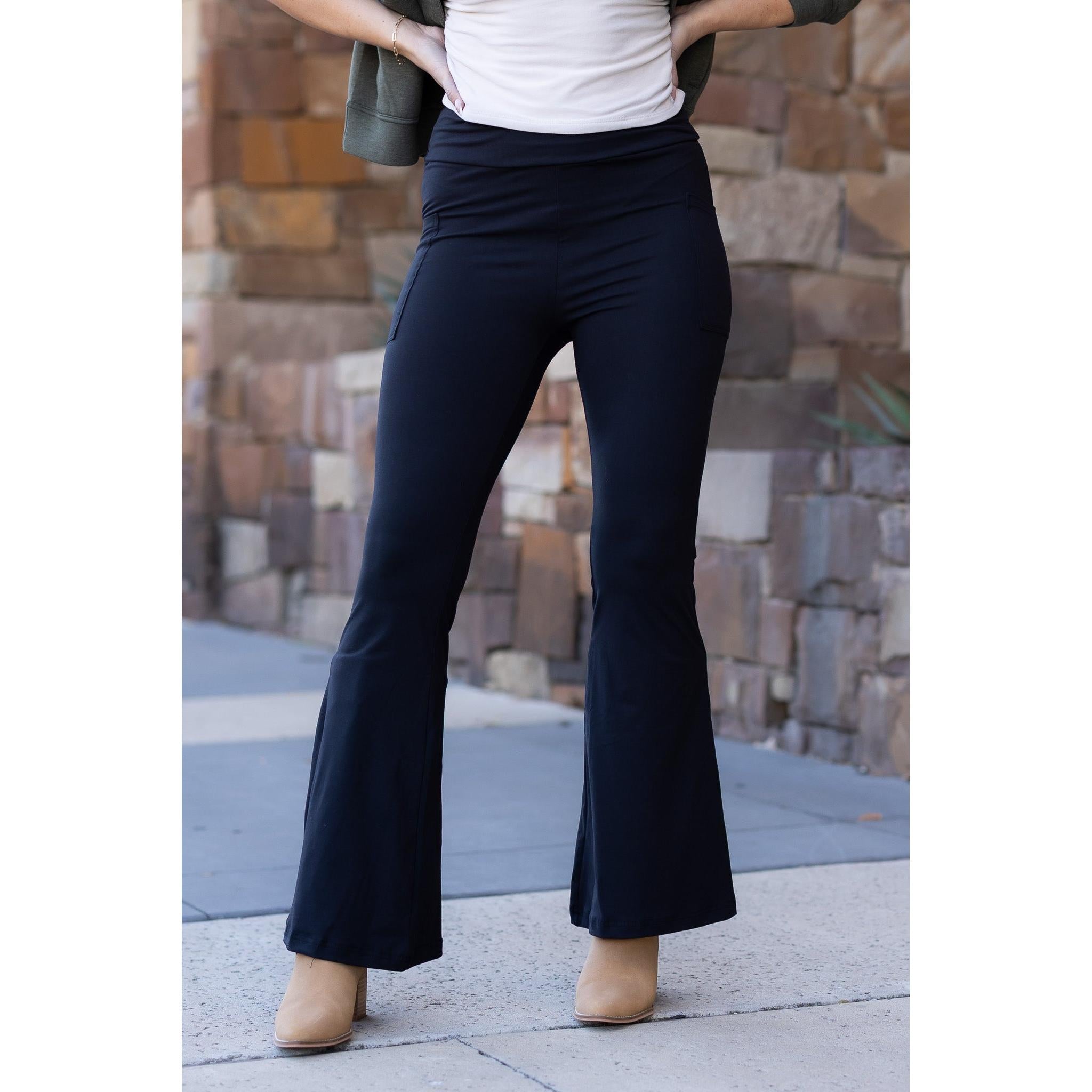 Natalie – Schwarze Super-Flare-Leggings
