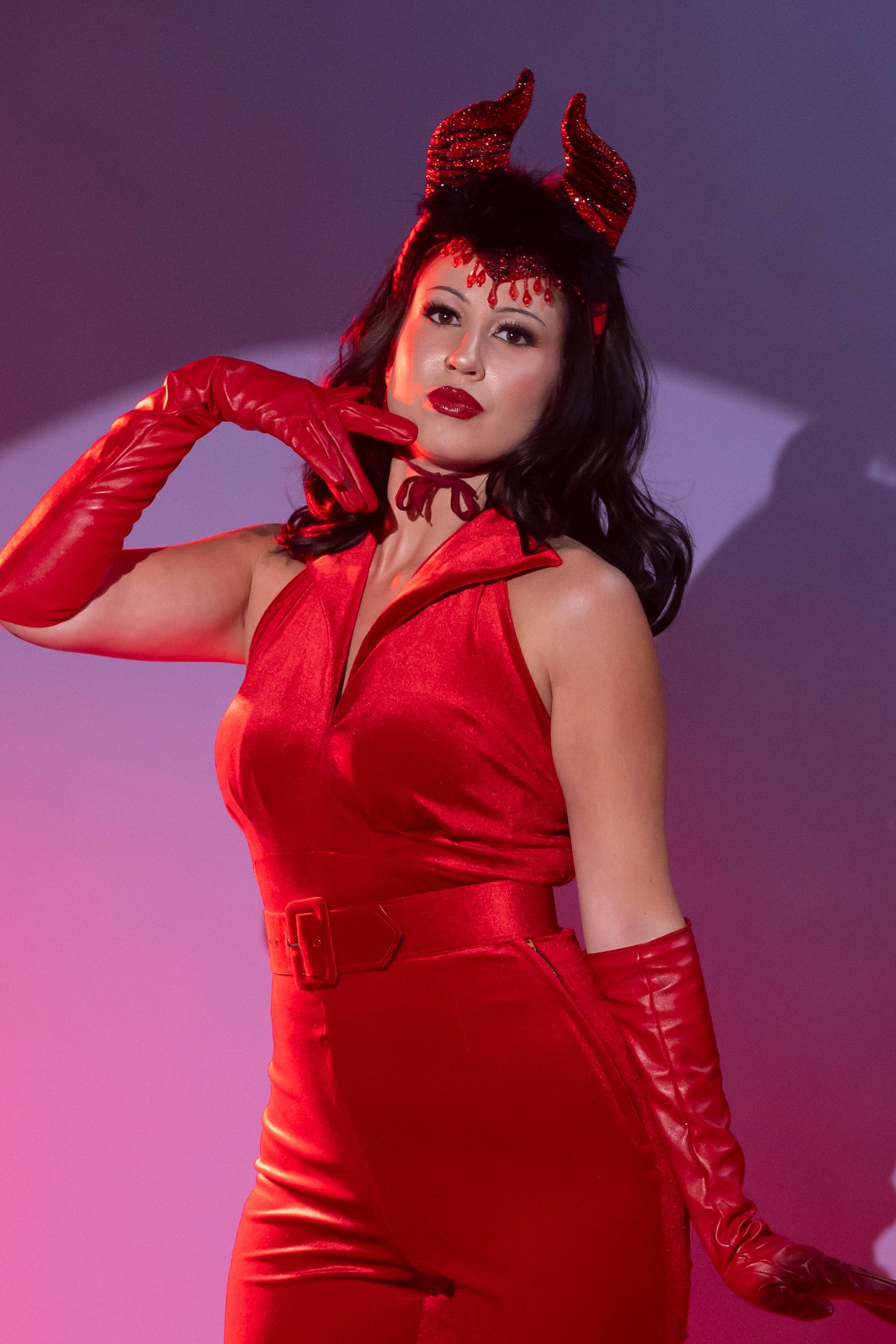 Haut Pin-up sans manches en velours ROUGE