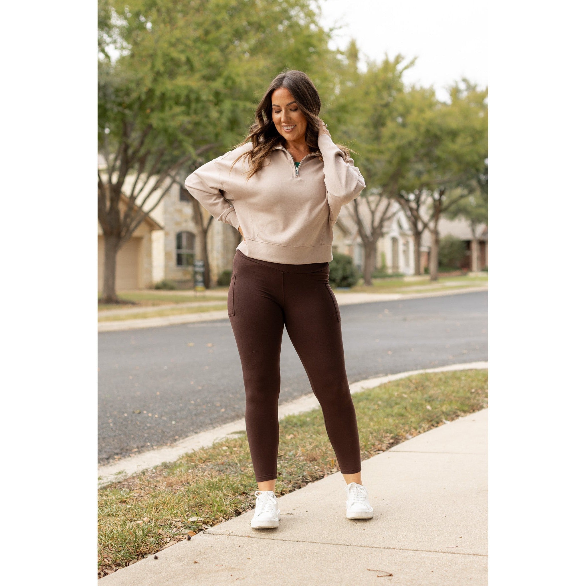 Belle - Legging polaire marron long avec poches*