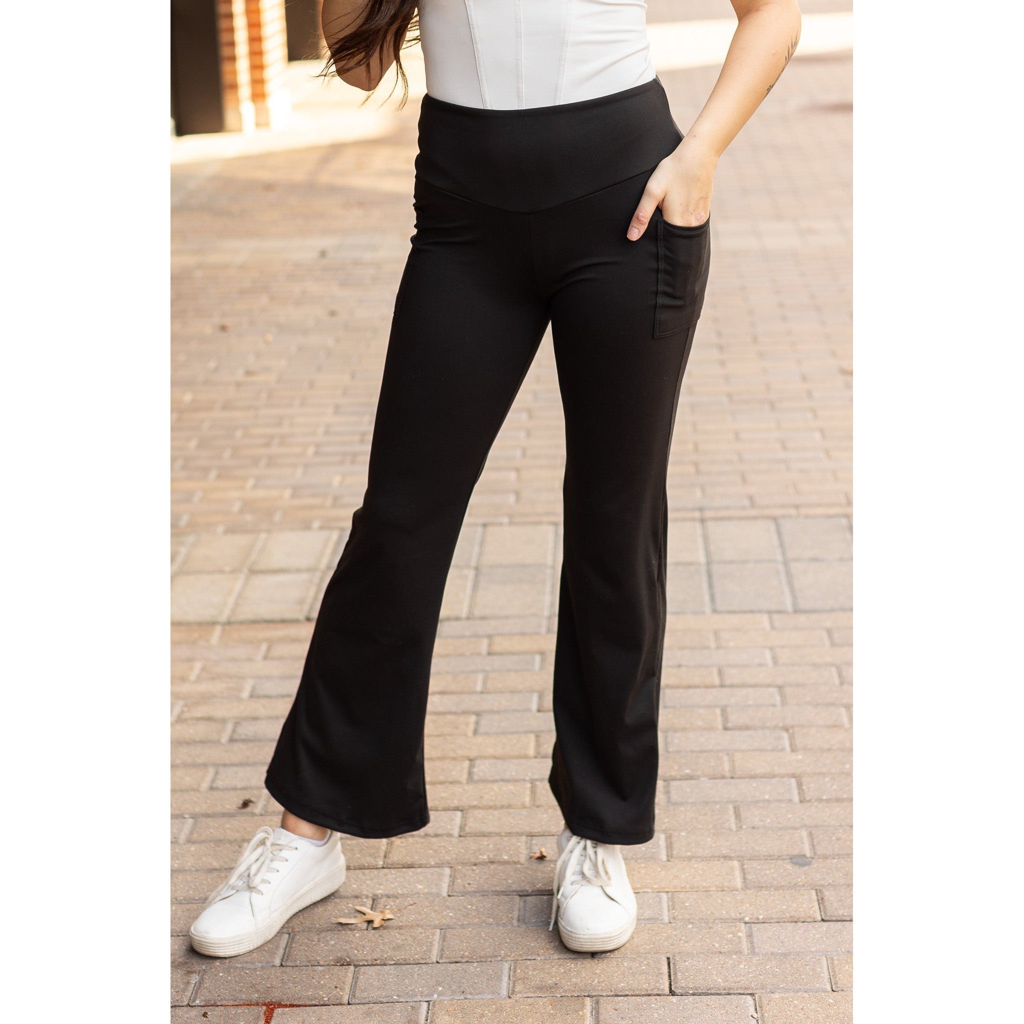 Madeline - Legging bootcut gainant le ventre