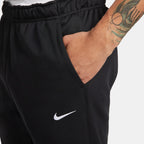 Nike Herren Therma Tapered Fitnesshose - Schwarz