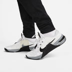 Nike Herren Therma Tapered Fitnesshose - Schwarz