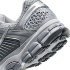 Nike Herren Zoom Vomero 5 – Wolf Grau/Weiß