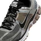 Nike Zoom Vomero 5 pour Homme - Argent Métallisé