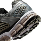 Nike Zoom Vomero 5 pour Homme - Argent Métallisé