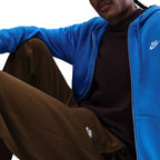 Nike Herren Club Jogginghose mit offenem Saum - Braun