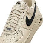 Nike Air Force 1 '07 LV8 pour homme - Kaki clair