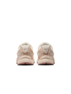 Nike Damen V5 Runner - Soft Pearl