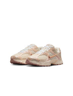 Nike Damen V5 Runner - Soft Pearl