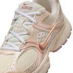 Nike Damen V5 Runner - Soft Pearl