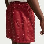 Nike Herren Sportswear Club Woven Flow Shorts – Team Crimson