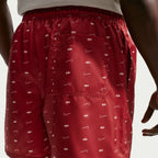 Nike Herren Sportswear Club Woven Flow Shorts – Team Crimson