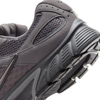 Nike Herren V5 Rnr – Pencil Point