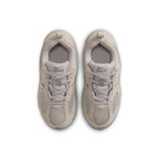 Nike (PS) V5 Runner - Mondpartikel