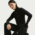 Nike Damen Chill Knit Mid-Rise Leichte Hose mit offenem Saum - Schwarz