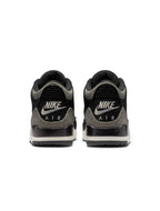 Air Jordan 3 x Levi's® - Schwarz und Weiß