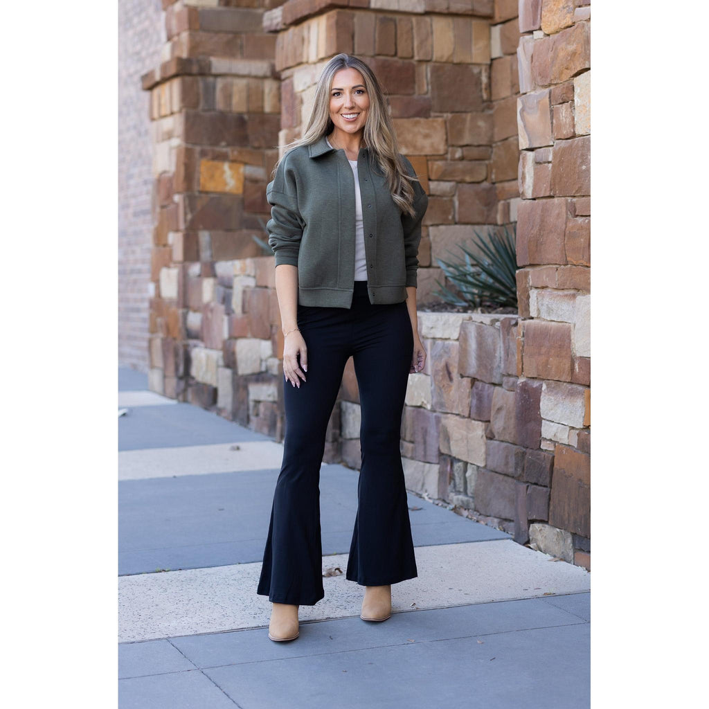 Natalie – Schwarze Super-Flare-Leggings