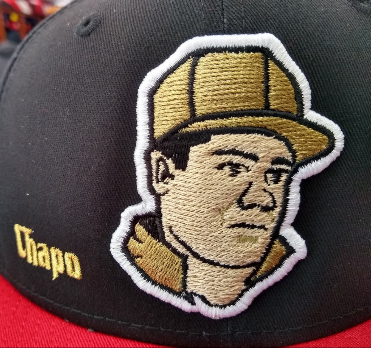 Casquettes brodées du logo « El Chapo »