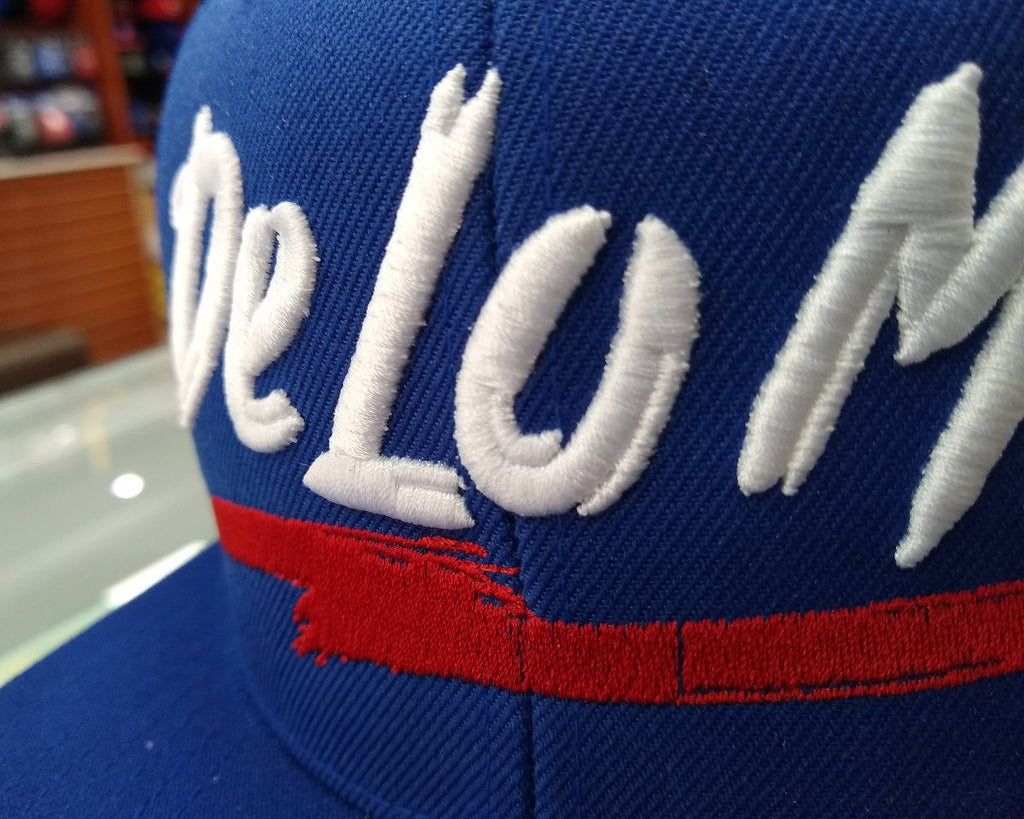 Casquettes brodées « De lo mío » (plusieurs coloris)