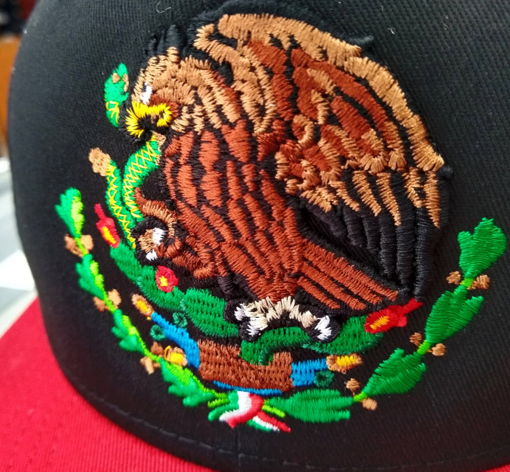 Casquette Snapback brodée bouclier et drapeau Mexique Noir - Rouge