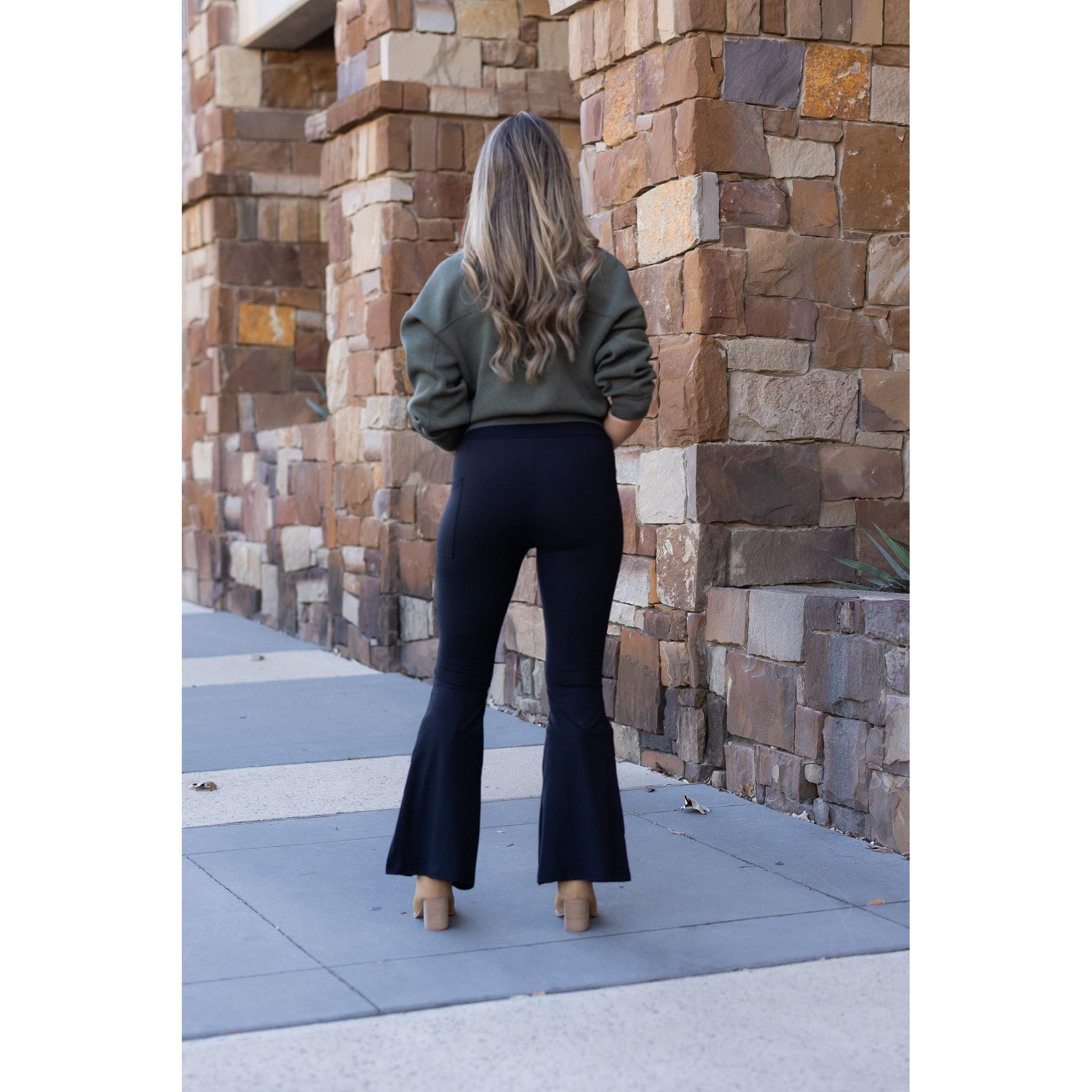 Natalie – Schwarze Super-Flare-Leggings