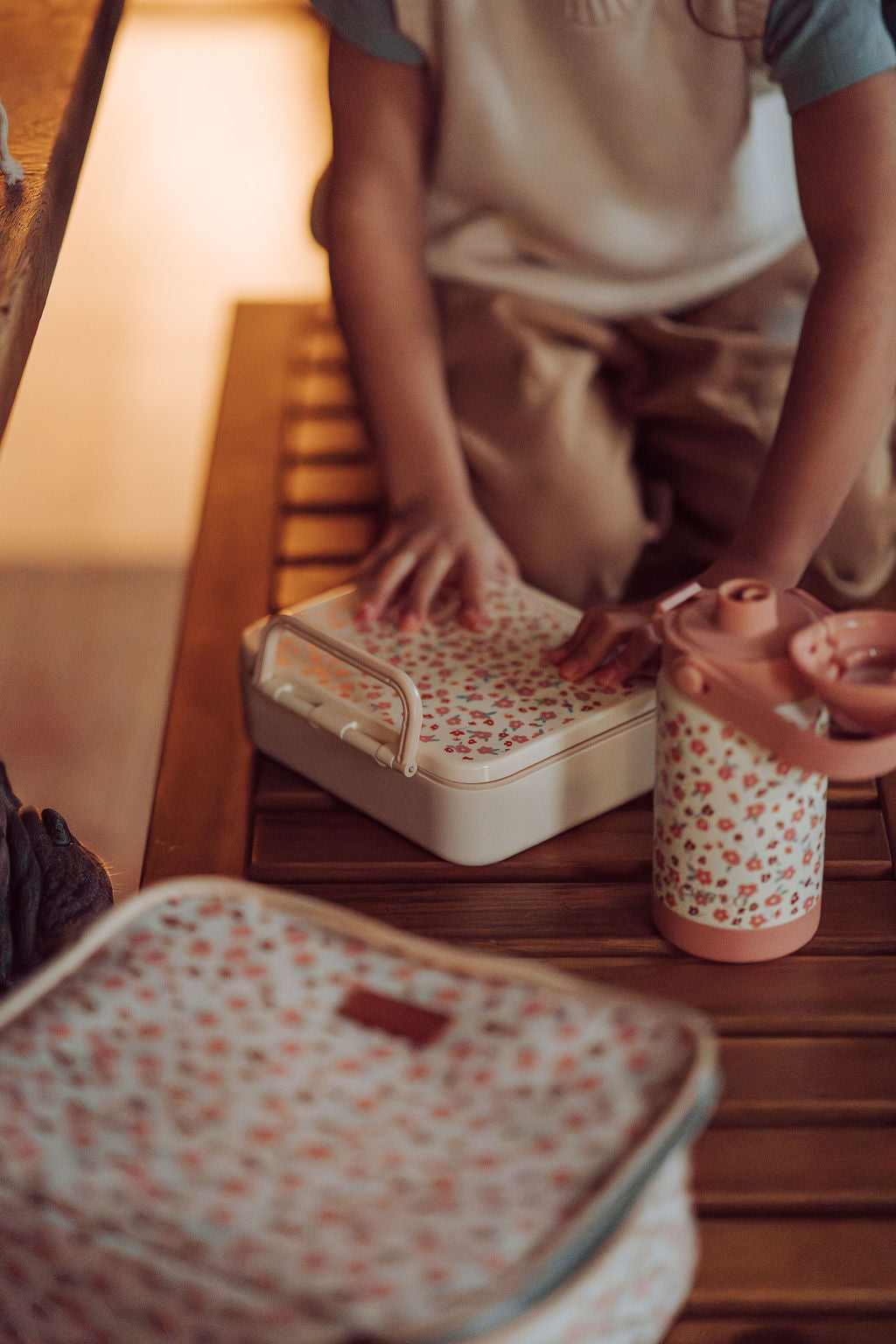 3 Compartment Leakproof Lunchbox | Sunset Meadow - The7Letter