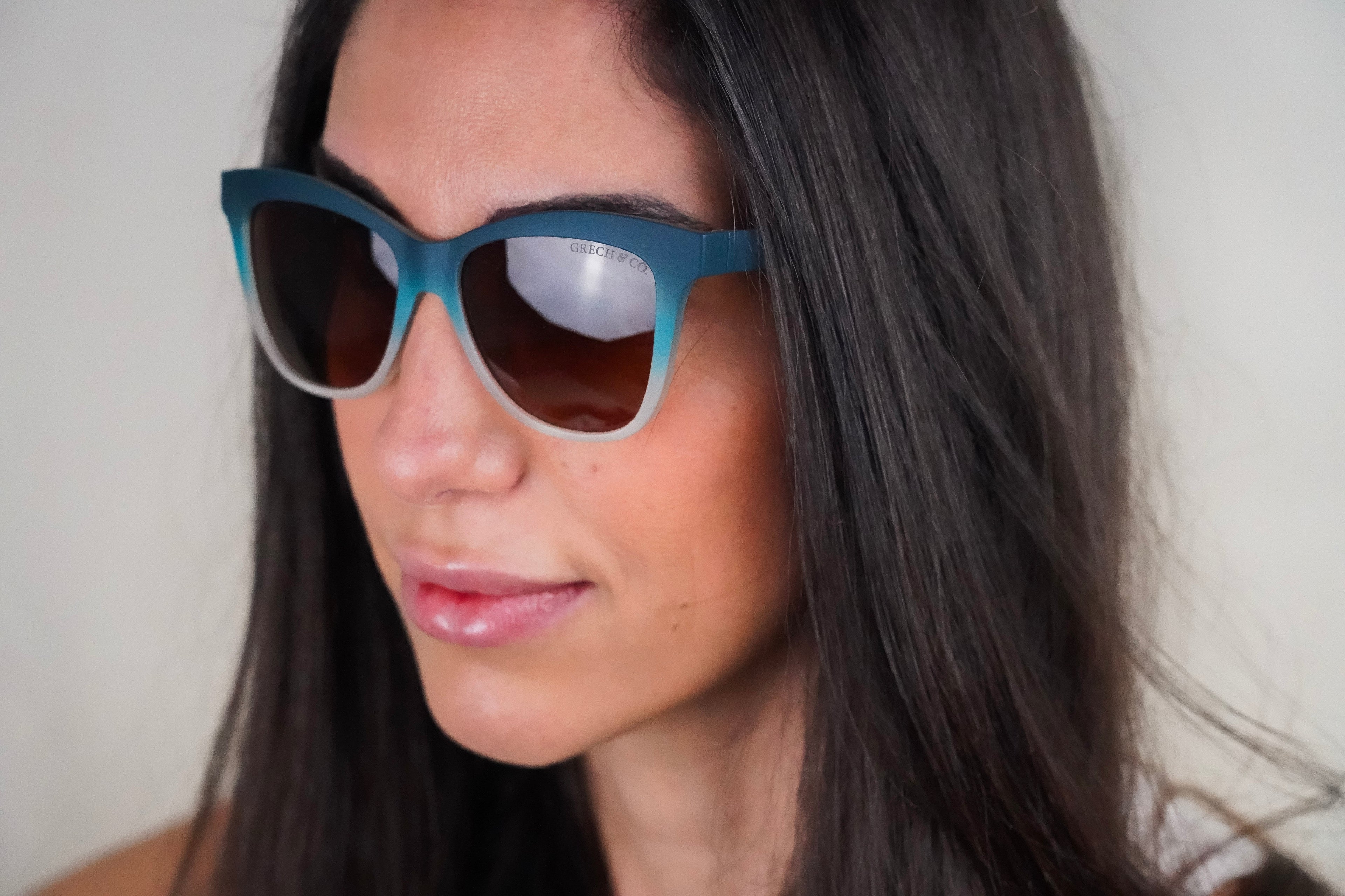Iconic Wayfarer Ombre  | Polarized Sunglasses | Adult | 15+ Y - The7Letter