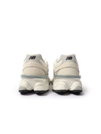New Balance Mens 9060 Lifestyle Shoes - White/Grey