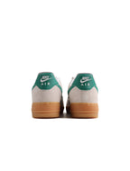 Nike Air Force 1 '07 LV8 pour Homme - Phantom/Malachite
