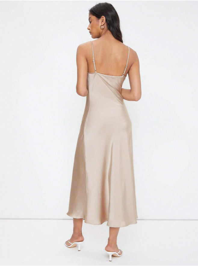 Damenbekleidung Frühling Sommer Satin Spaghettiträger Tiefer V-Ausschnitt Schmal geschnittenes Kleid in Unifarben