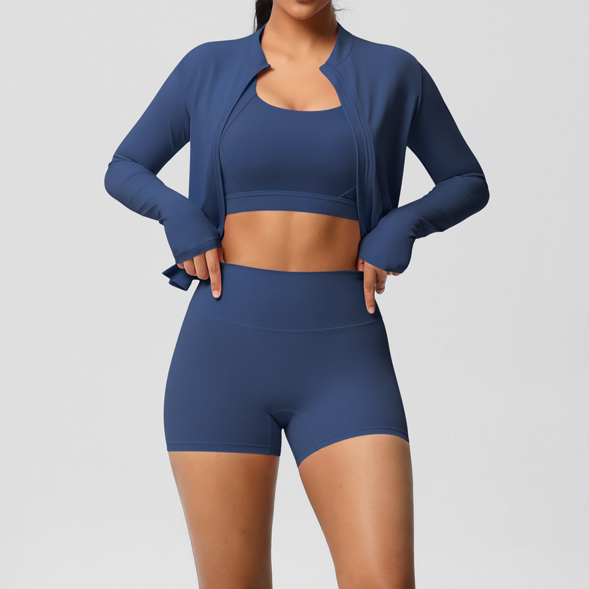 Einfarbiger Cloud Sense Yoga-BH, Sportmantel, Pilates-Laufshorts, Fitness-Yoga-Bekleidung, dreiteiliges Set für Damen