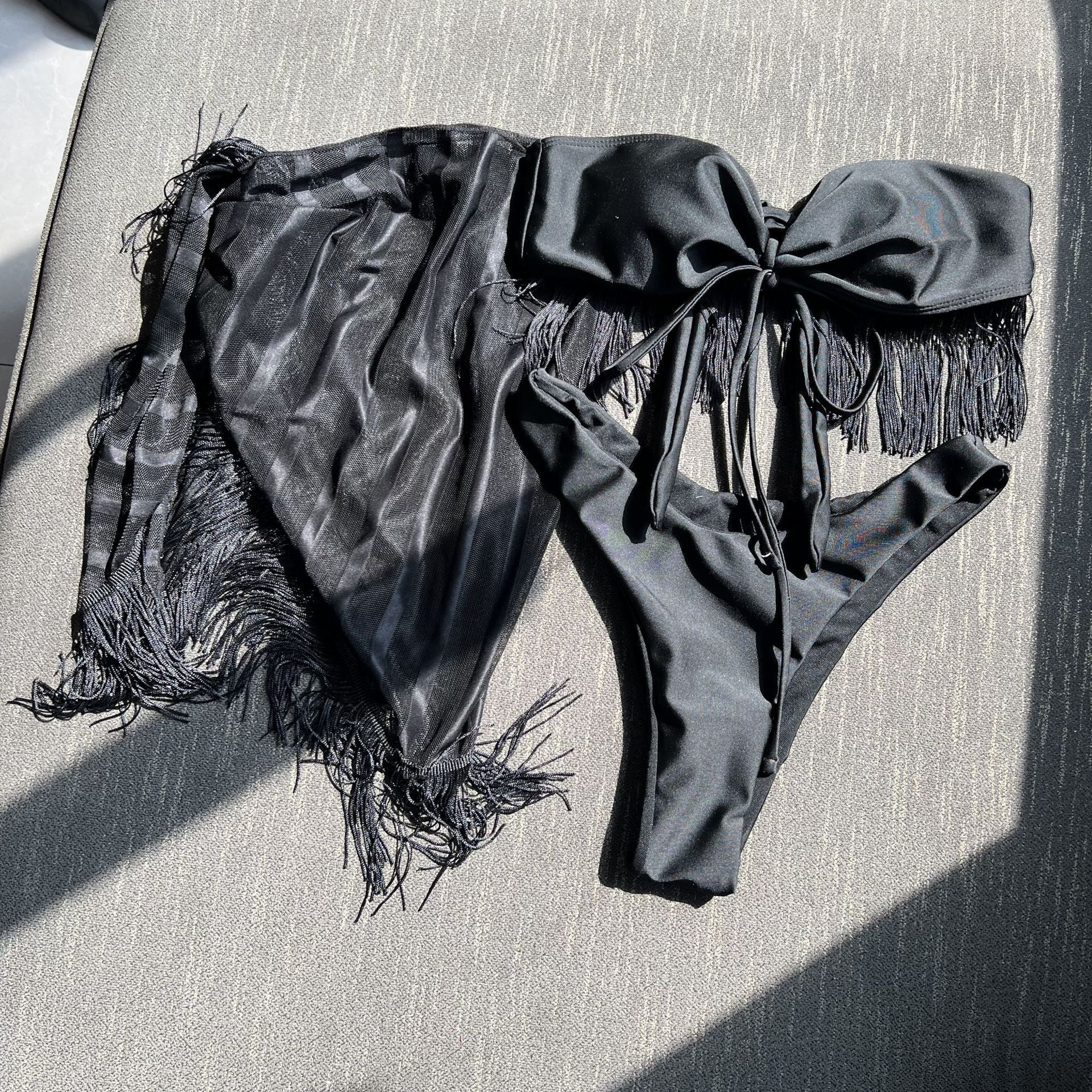 Quasten Bandeau Sling Mesh dreiteiliger Badeanzug Bikini