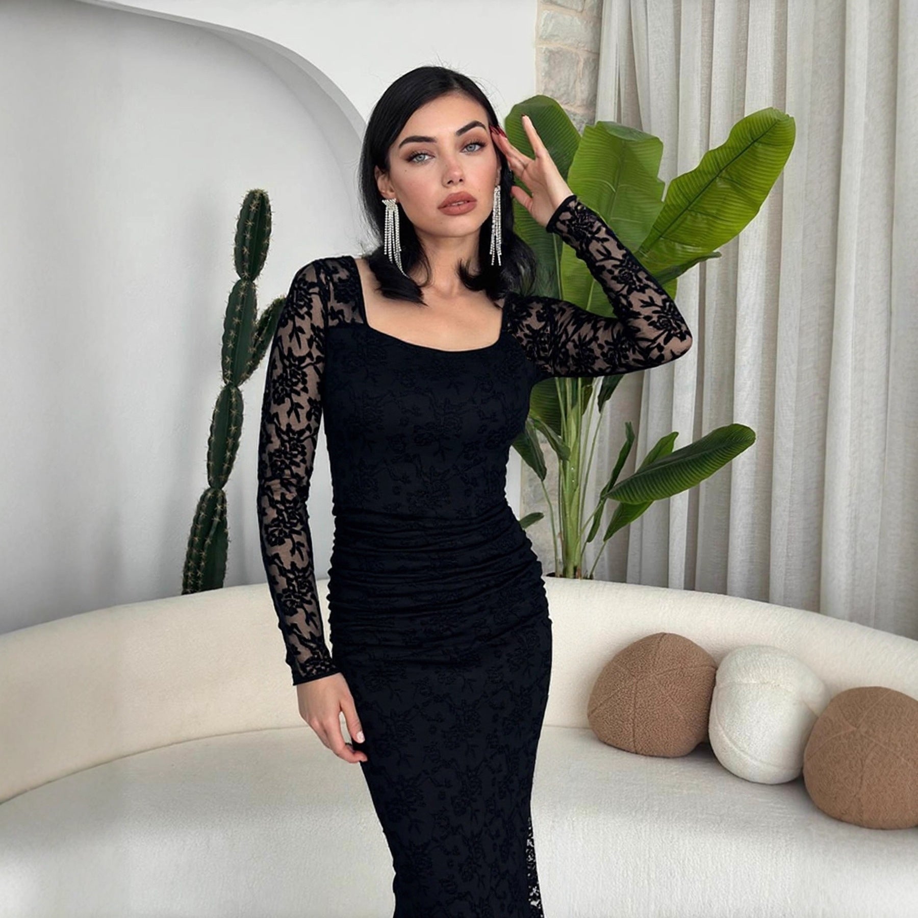 Herbst Winter Damenbekleidung Modisches Elegantes Spitzen-Patchwork-Kleid mit eckigem Kragen, figurbetont und plissiert, Maxi-Kleid