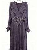 Elegantes Langarm-Kleid in Uni-Farbe mit Rautenmuster, Herbstkleid, hochwertiges figurbetontes Damenkleid mit Taillenbetonung
