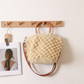 Sac en paille bandoulière Beanie avec anneau en bois, sac en paille portable, sac tissé, sac de plage pour les vacances, sac pour femme