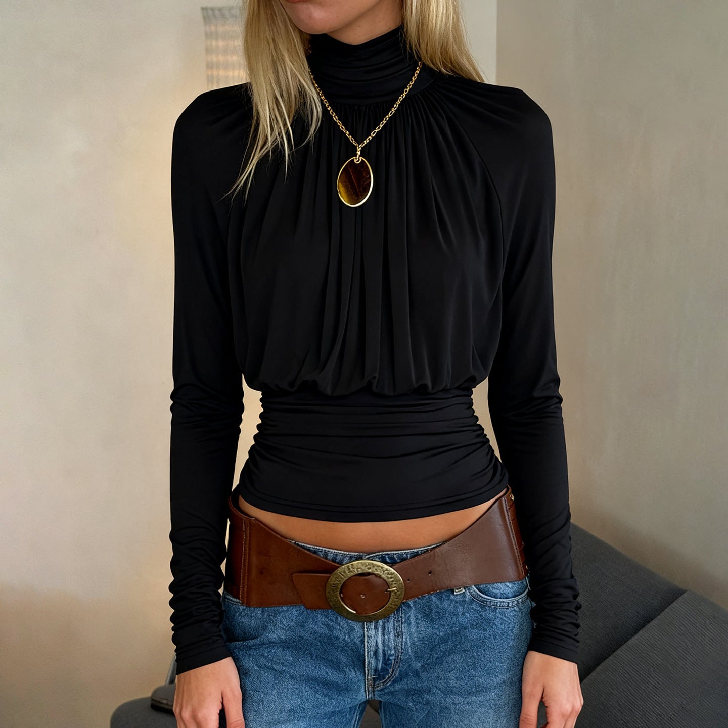Dunkles, sexy schwarzes Langarm-Oberteil mit hohem Kragen, lässig, kurz, taillenbetont, schlankmachendes Langarm-T-Shirt für Damen, Herbst