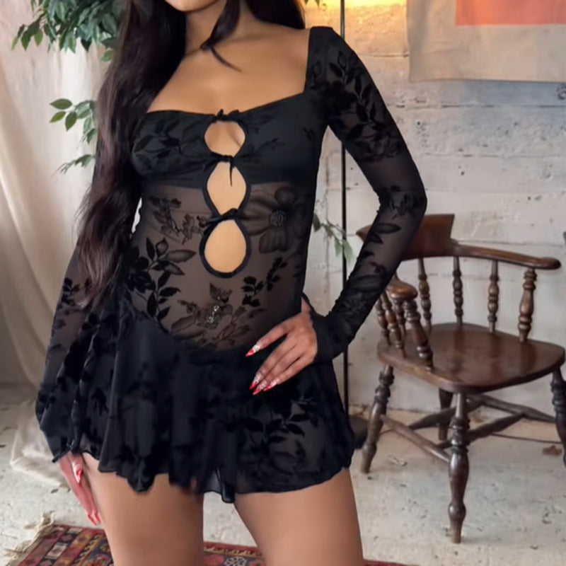 Robe moulante et transparente pour femme, découpée et floquée