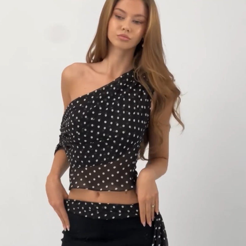 Damenbekleidung Sommer Sexy Carmen-Ausschnitt Tupfen Chiffon Durchsichtig Unregelmäßiges Asymmetrisches Top Damen