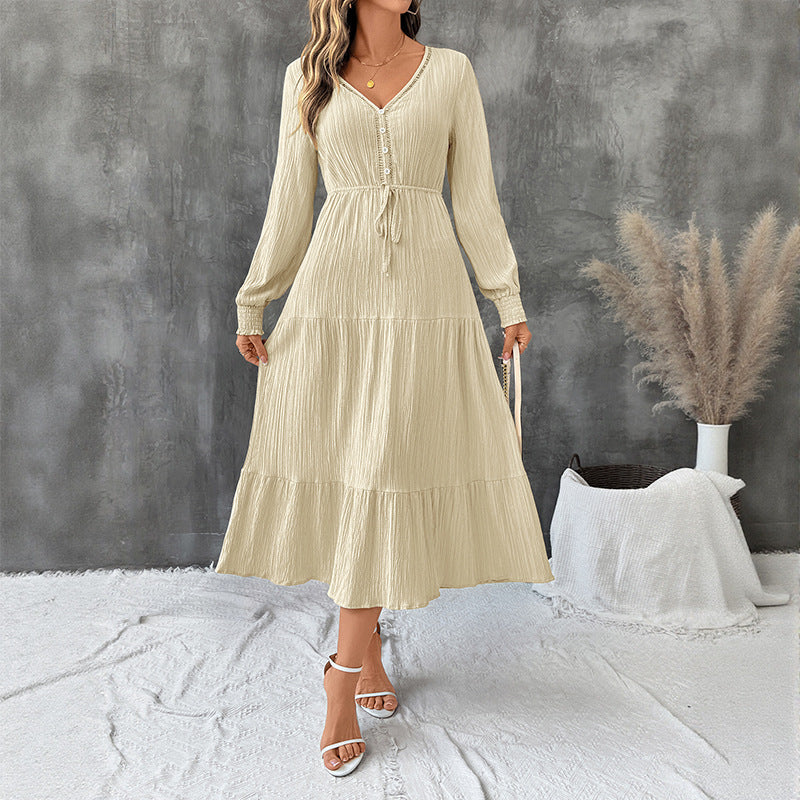 Robe plissée élégante à manches longues, col en V, couleur unie pour l'automne