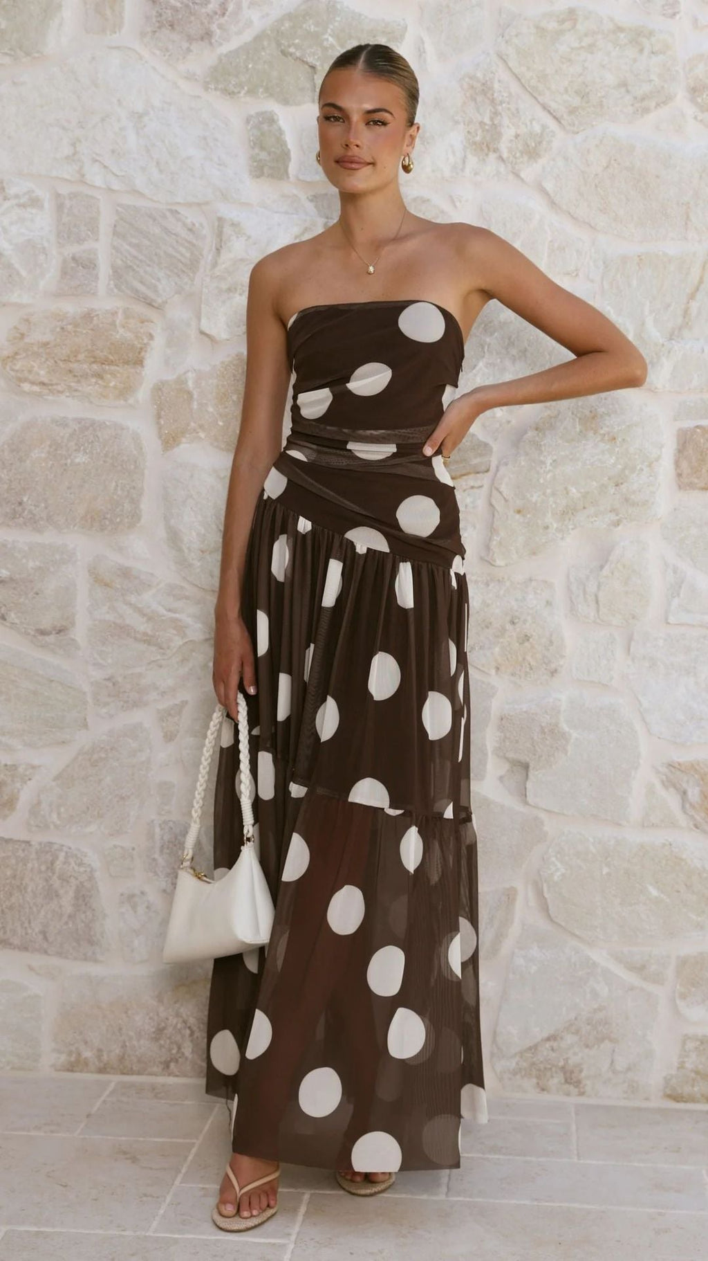 Belles Robes Maxi en Maille à Pois avec Poitrine Enveloppée et Épaules Dénudées pour l'Été