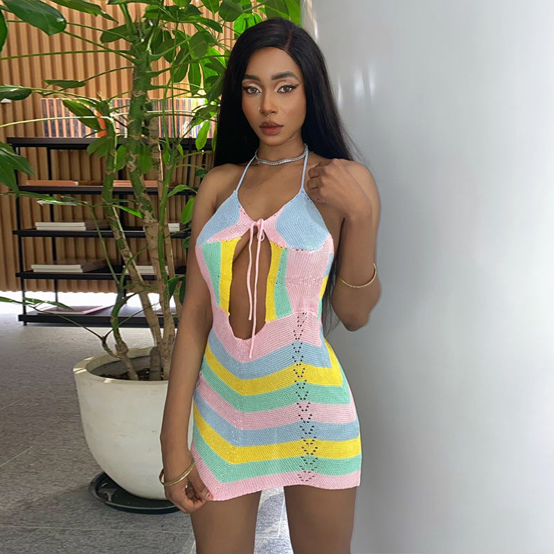 Robe Courte en Laine Sexy à Rayures Ondulées Contrastées pour Femme, Dos Nu à Bretelles Licou avec Découpes Évidées au Niveau de la Poitrine